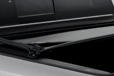 Lund GENESIS ELITE TRI-FOLD TONNEAU